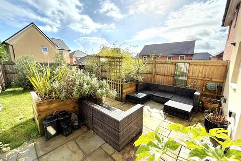 3 bedroom semi-detached house for sale, Sampson Close, Launceston