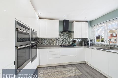 undefined, Stoneleigh Drive, Hoddesdon EN11