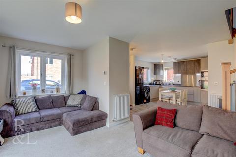 3 bedroom detached house for sale, Marble Drive