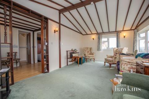 undefined, Rope Yard, Royal Wootton Bassett