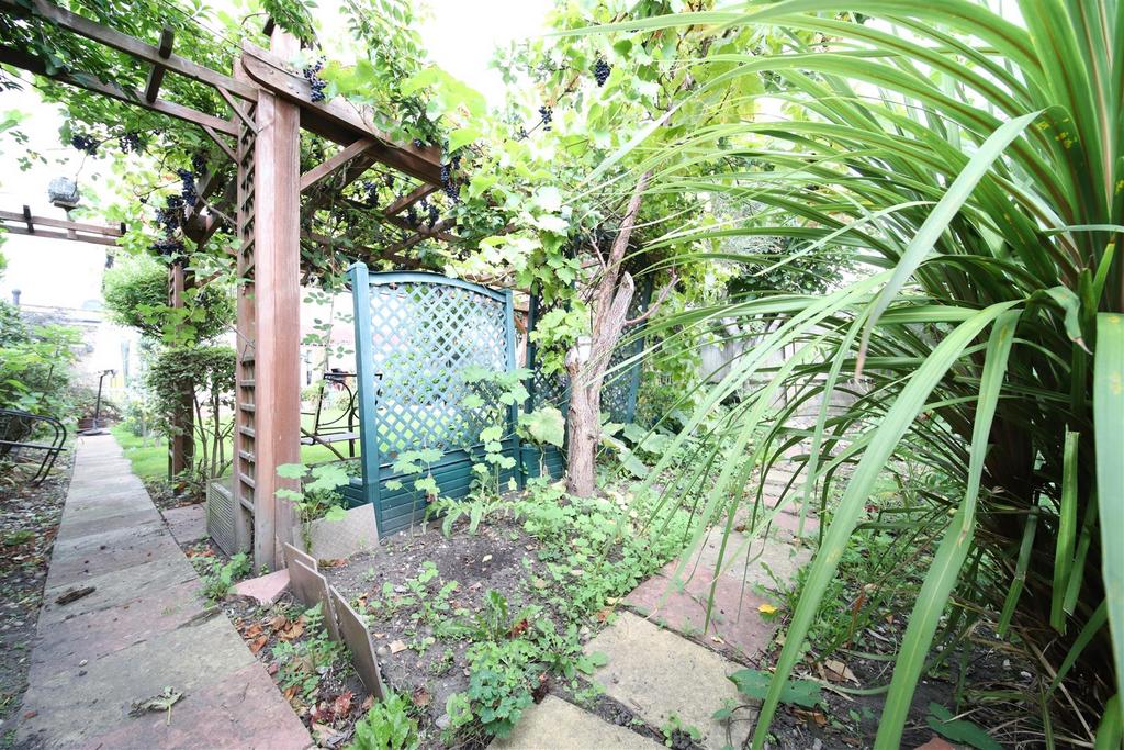 Garden4.jpg