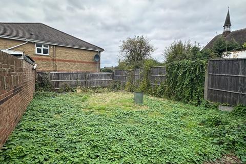 72 Mill Road, Erith, DA8 1HN