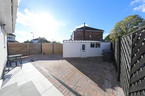 undefined, Anlaby Park Road South, Hull