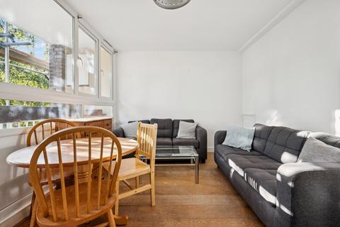 4 bedroom flat to rent, Batten Street, London
