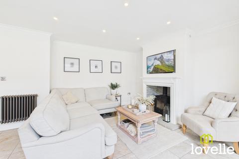 11 Cherry Avenue, Hessle, HU13 0QT