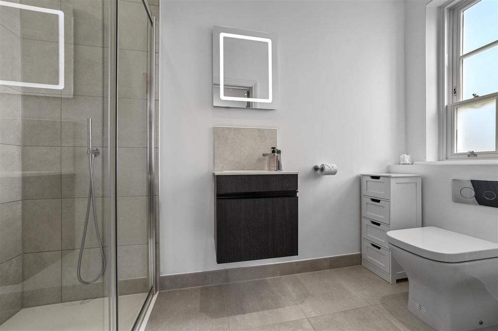Ensuite