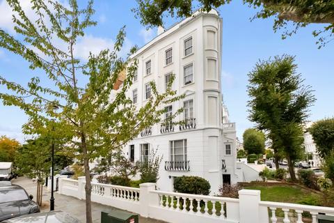 1 bedroom flat to rent, Chepstow Crescent, London