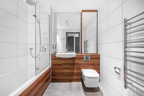 1 bedroom flat for sale, Canalside Square, Islington, London