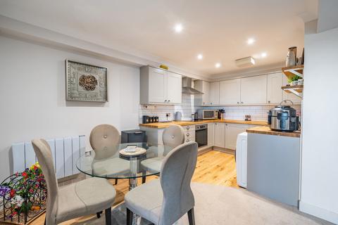 Commercial Road, Gloucestershire GL1