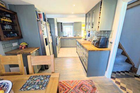 3 bedroom detached house for sale, Hendre Road, Capel Hendre, Ammanford, SA18 3LF