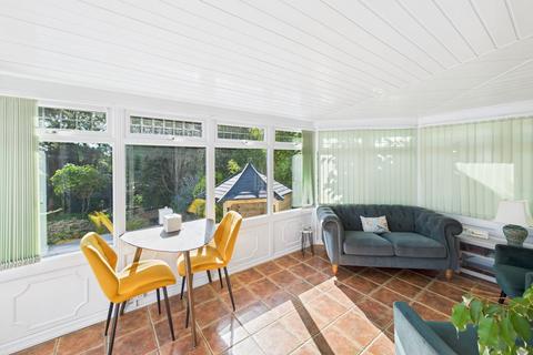 11 Broadview Gardens, Worthing, BN13 3DZ