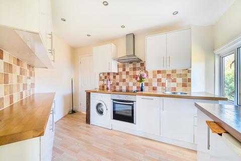 1 bedroom flat for sale, Longdene Road, Haslemere, Surrey, GU27