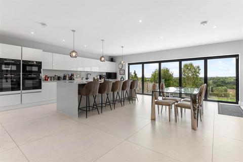 5 bedroom detached house for sale, The Ridgeway, Cuffley, Hertfordshire