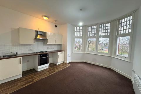 1 bedroom flat to rent, Glenfield Road, Leicester LE3
