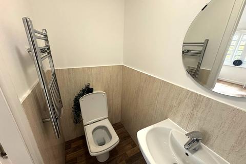 1 bedroom flat to rent, Glenfield Road, Leicester LE3