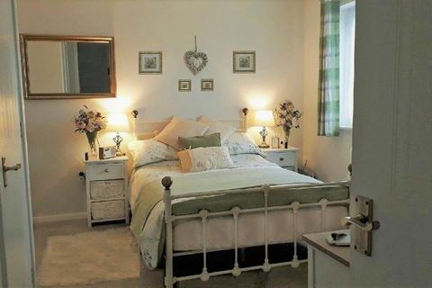1 bedroom end of terrace house for sale, Avocet Way, Bicester