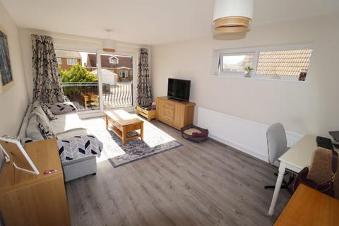 2 bedroom flat for sale, Southwood Road, Hayling Island