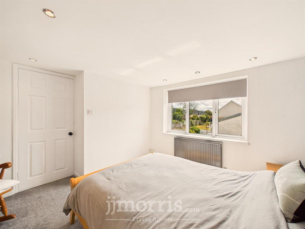 CAM02122 G0-PR0369-STILL003.jpg