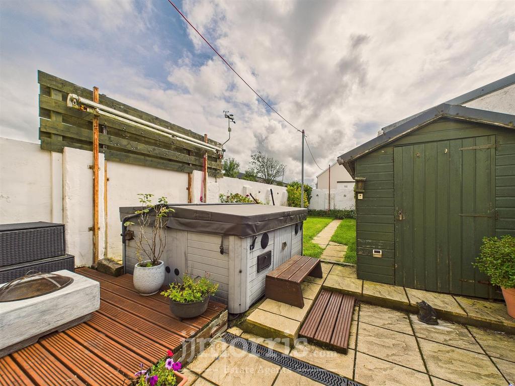 CAM02122 G0-PR0369-STILL049.jpg