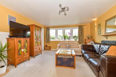 4 bedroom detached house for sale, Oliver Road, Staplehurst, Tonbridge, Kent