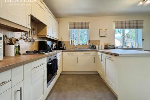 3 bedroom semi-detached house for sale, Novara Close, Barnsley