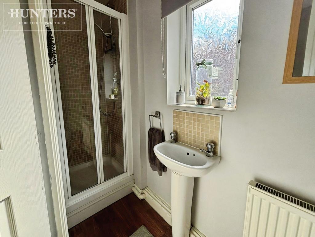 Pbox-bathroom-339123.jpeg