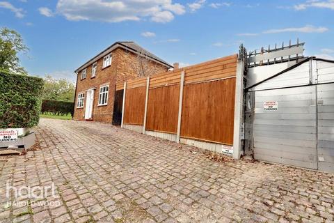 3 bedroom end of terrace house for sale, Dagnam Park Close, Harold Hill