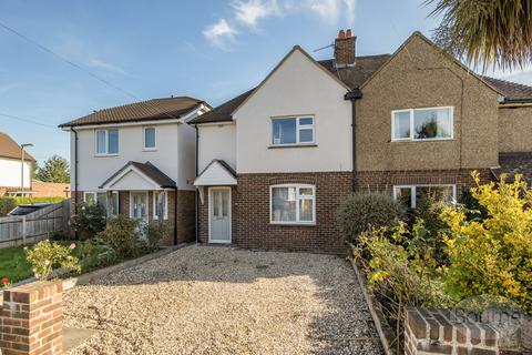 12 Bourne Road, Godalming, GU7 3NQ