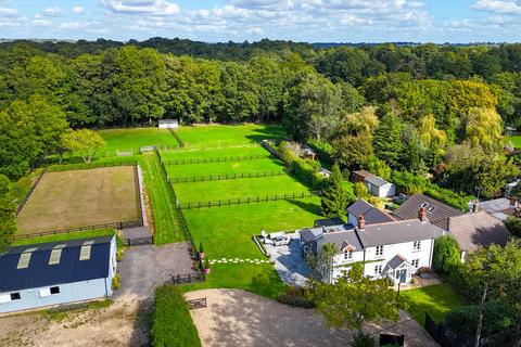 4 bedroom equestrian property for sale, Crawley Hill, Romsey SO51