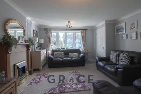 15 Ganges Road, Shotley Gate, Ipswich, IP9 1RJ