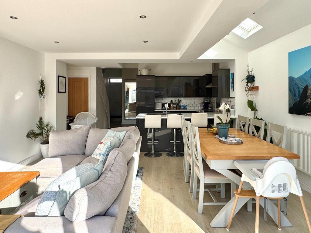 Open Plan Lounge/Dining/Kitchen