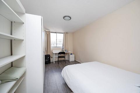 3 bedroom flat to rent, Hatton Garden, Farringdon, London, EC1N
