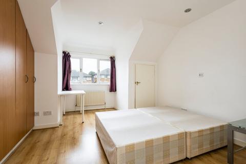 undefined, Hendon, London, NW4