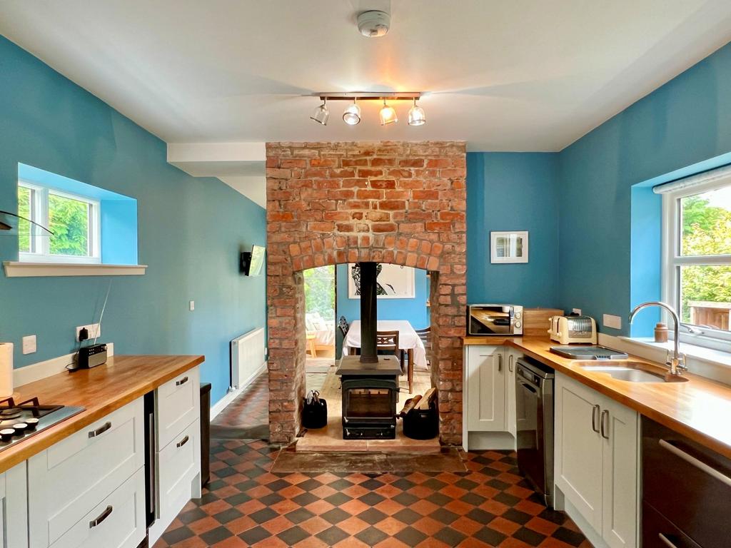 Apple Cottage, 16 Bladnoch - Williamson and Henry