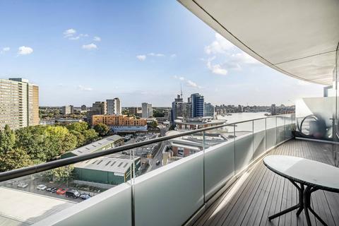 1 bedroom flat for sale, Lombard Wharf, Battersea, London, SW11