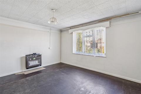 1 bedroom apartment for sale, Penn Drive, Denham Green