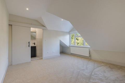 undefined, Mountfield Road, London N3