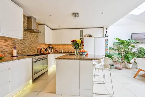 undefined, Latchmere Close, North Kingston, Richmond, TW10