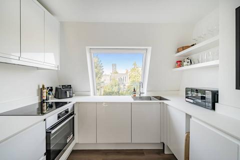 2 bedroom maisonette for sale, Hazlebury Road, Sands End, London, SW6