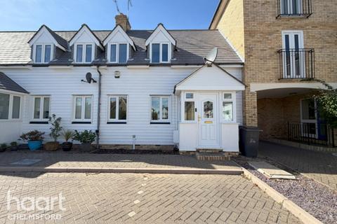 2 bedroom end of terrace house for sale, Shirebourn Vale, CHELMSFORD