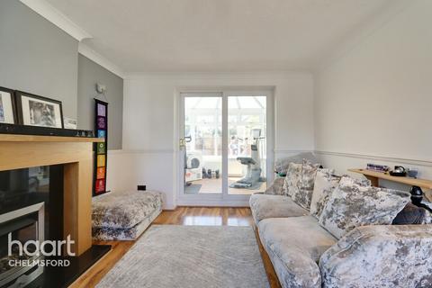 2 bedroom end of terrace house for sale, Shirebourn Vale, CHELMSFORD