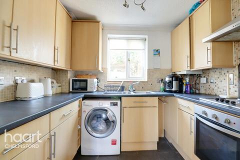 2 bedroom end of terrace house for sale, Shirebourn Vale, CHELMSFORD