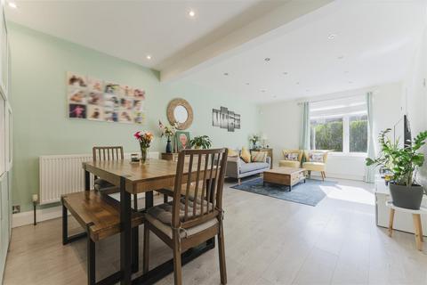 3 bedroom end of terrace house for sale, Bordars Road, London