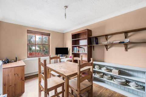 2 bedroom flat for sale, Henrys Grant, St Albans, AL1
