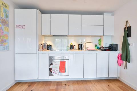 1 bedroom flat for sale, Patmos Road, Oval, London, SW9