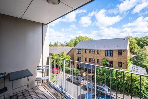 1 bedroom flat for sale, Patmos Road, Oval, London, SW9