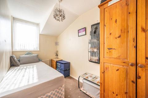 7 Herbert Road, London, E17 8DY