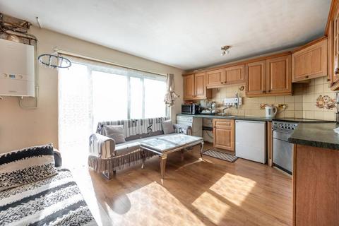 7 Herbert Road, London, E17 8DY