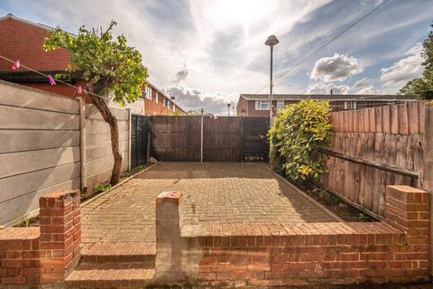 7 Herbert Road, London, E17 8DY
