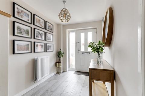3 bedroom semi-detached house for sale, Jasmine Gardens, Nottingham NG12